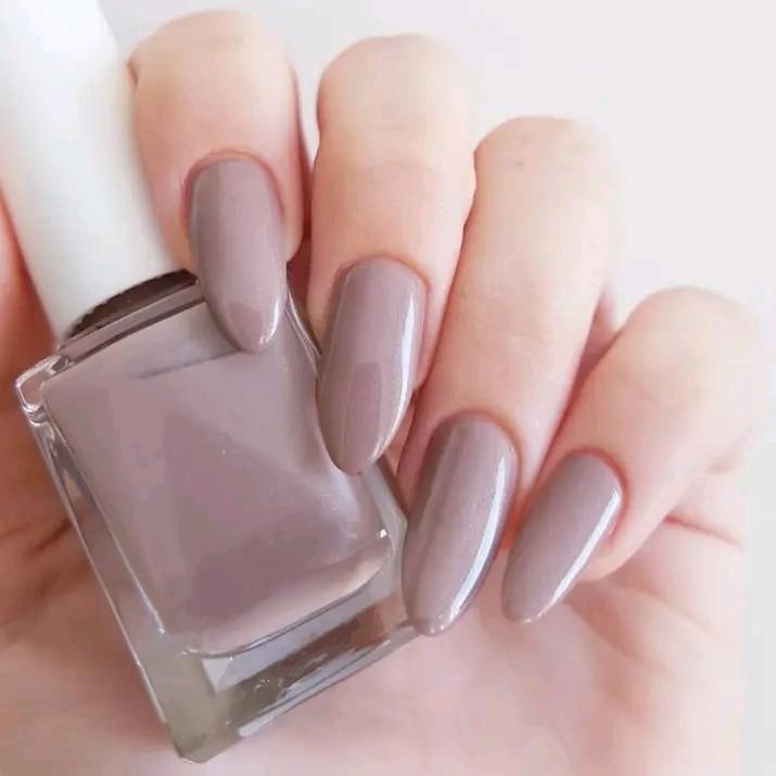 Peel Off Nail Polish Set 6 Pcs – Long Lasting Matte Grey & Multicolor Nail Paint Kit